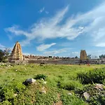 Srinivasa Homestay