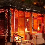 Madhuvana Guest House Hampi
