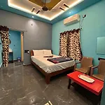 Meenakshi Guest Inn