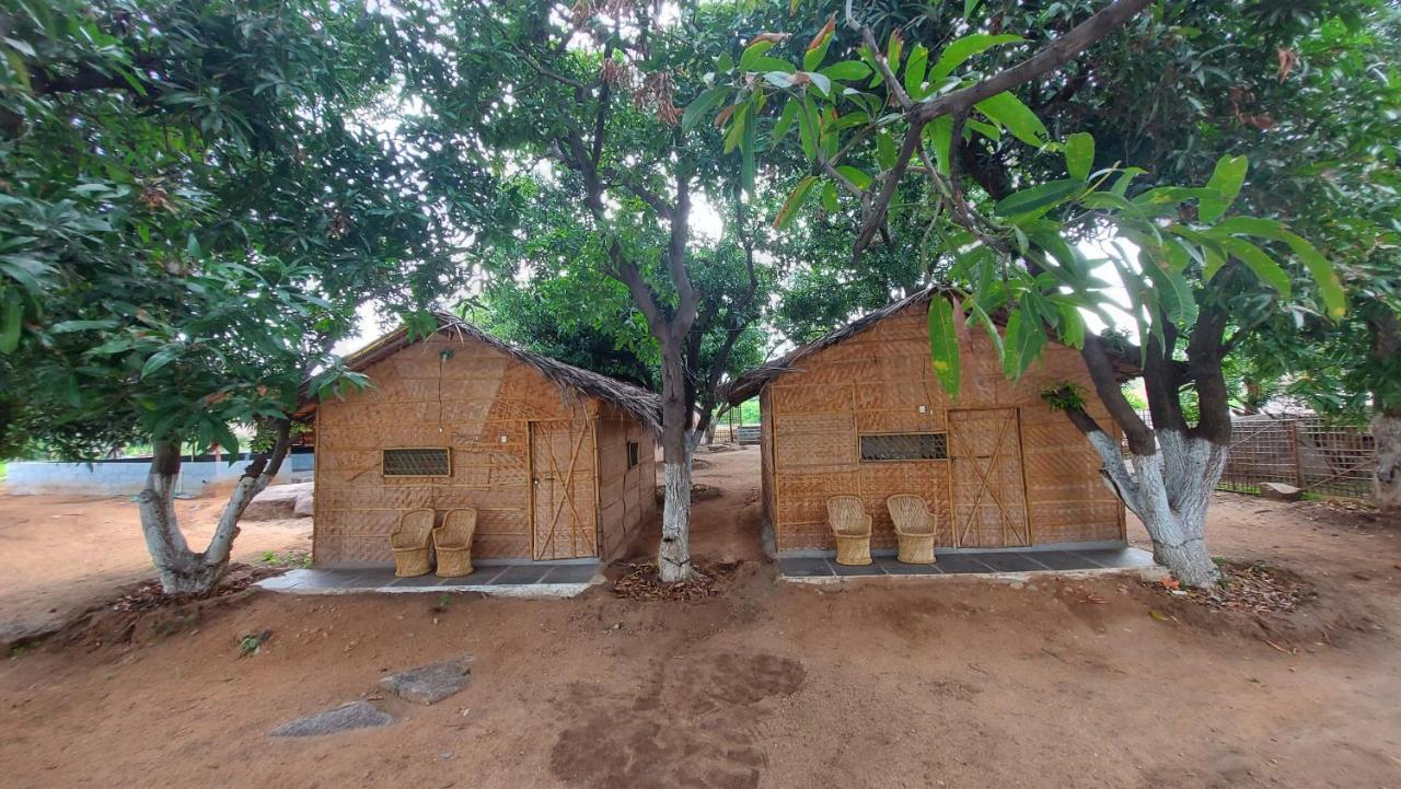 Sunrise & Restaurant * Hampi