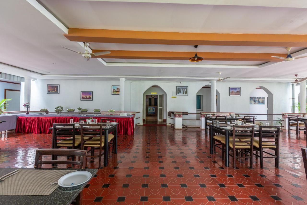 Kstdc Mayura Bhuvaneshwari Kamalapur Hampi