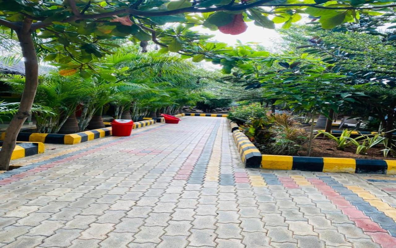 Megha Resort *