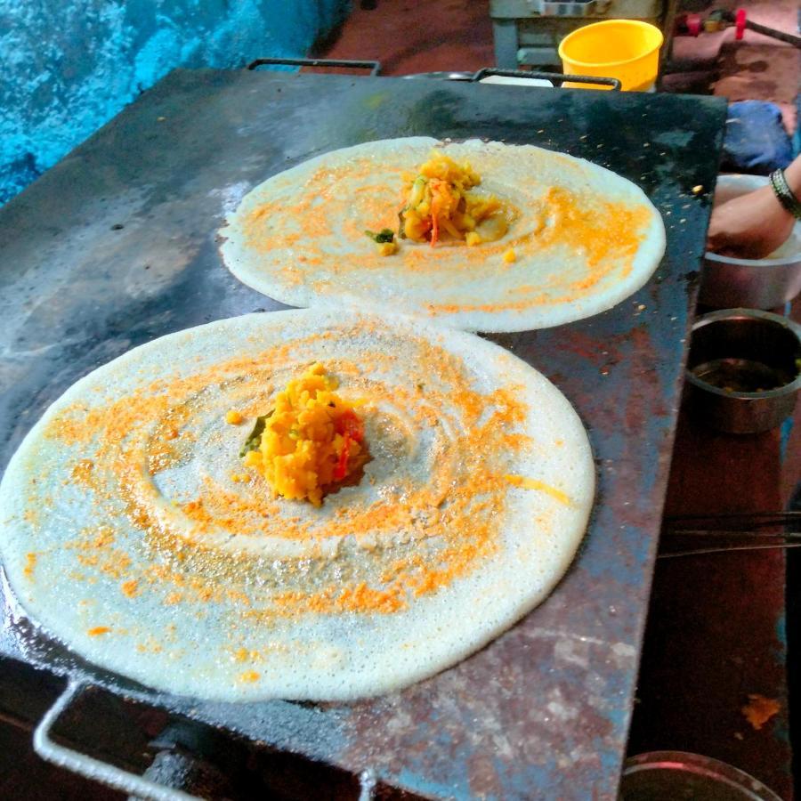 Goldengarden Hampi