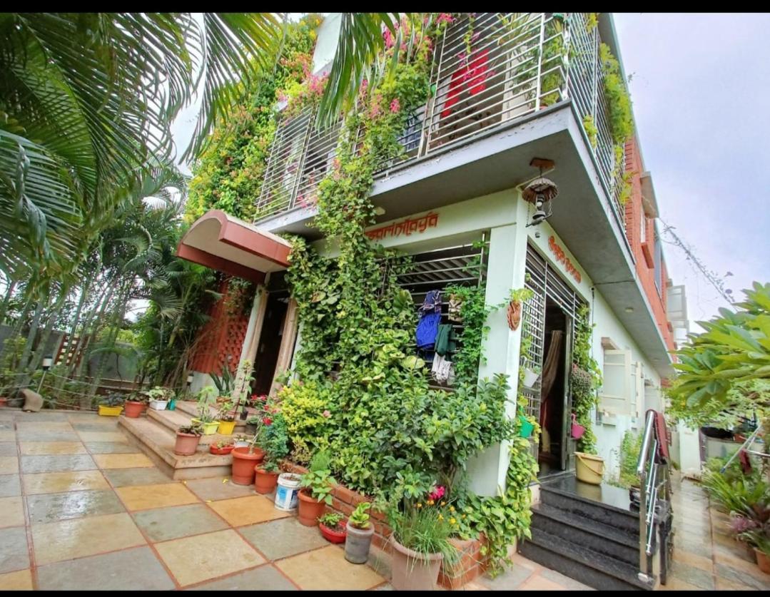 Homestay Mango Tree *
