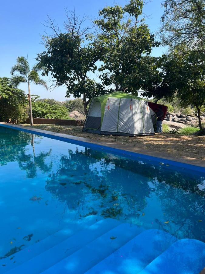 Leo Wodden Resort Bed & Breakfast