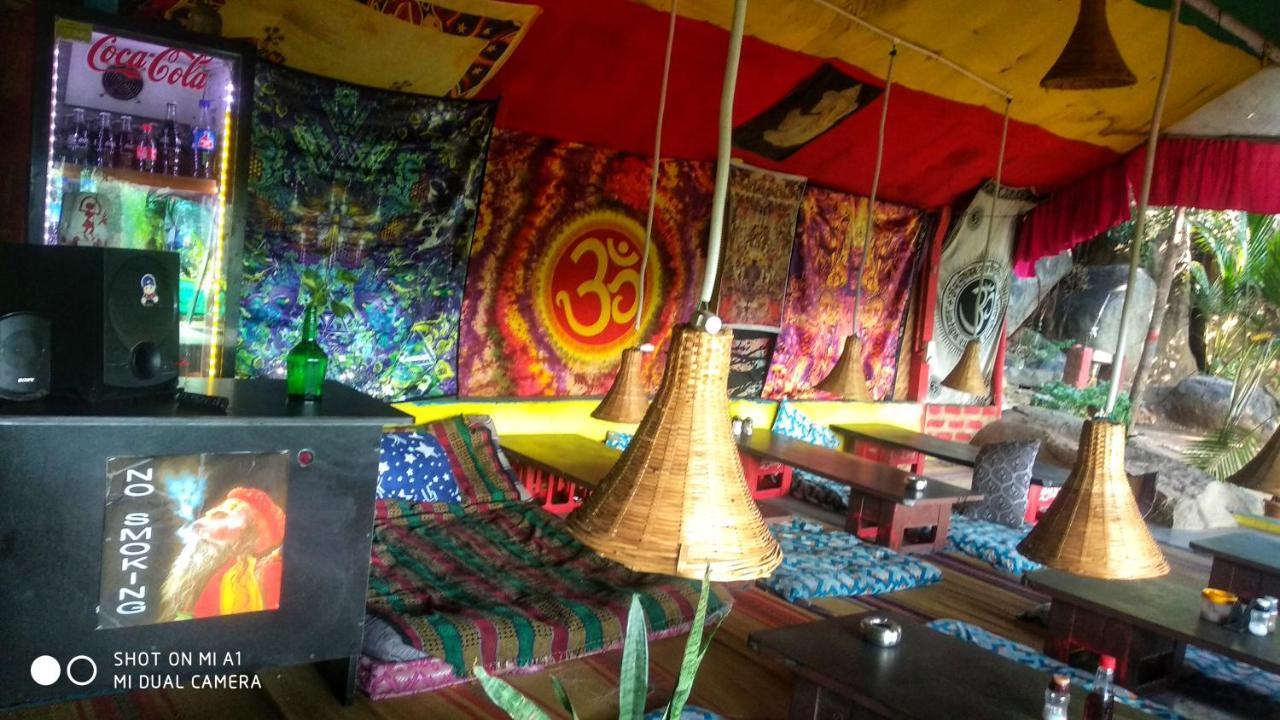 Om Shanti Om Homestay Homestay Hampi