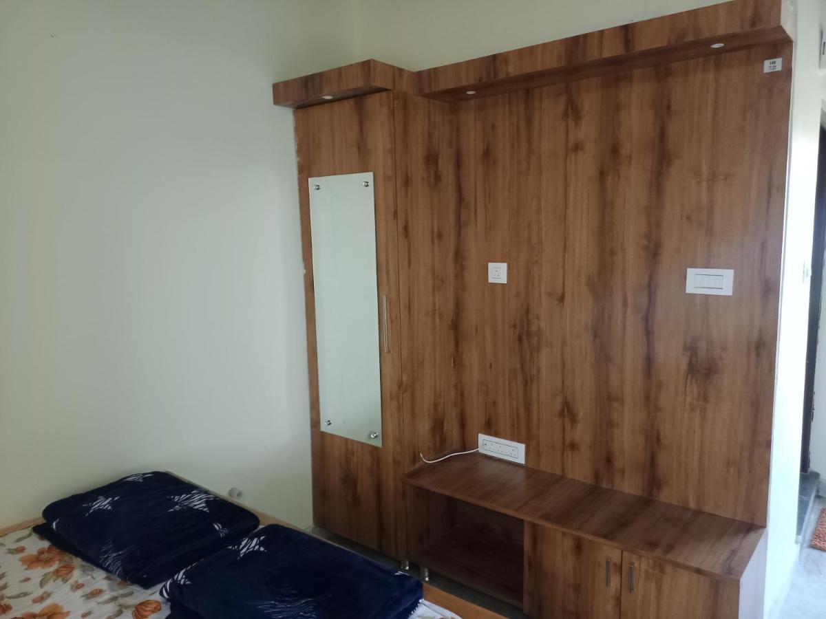 B G Royal Heritage Guest house Hampi