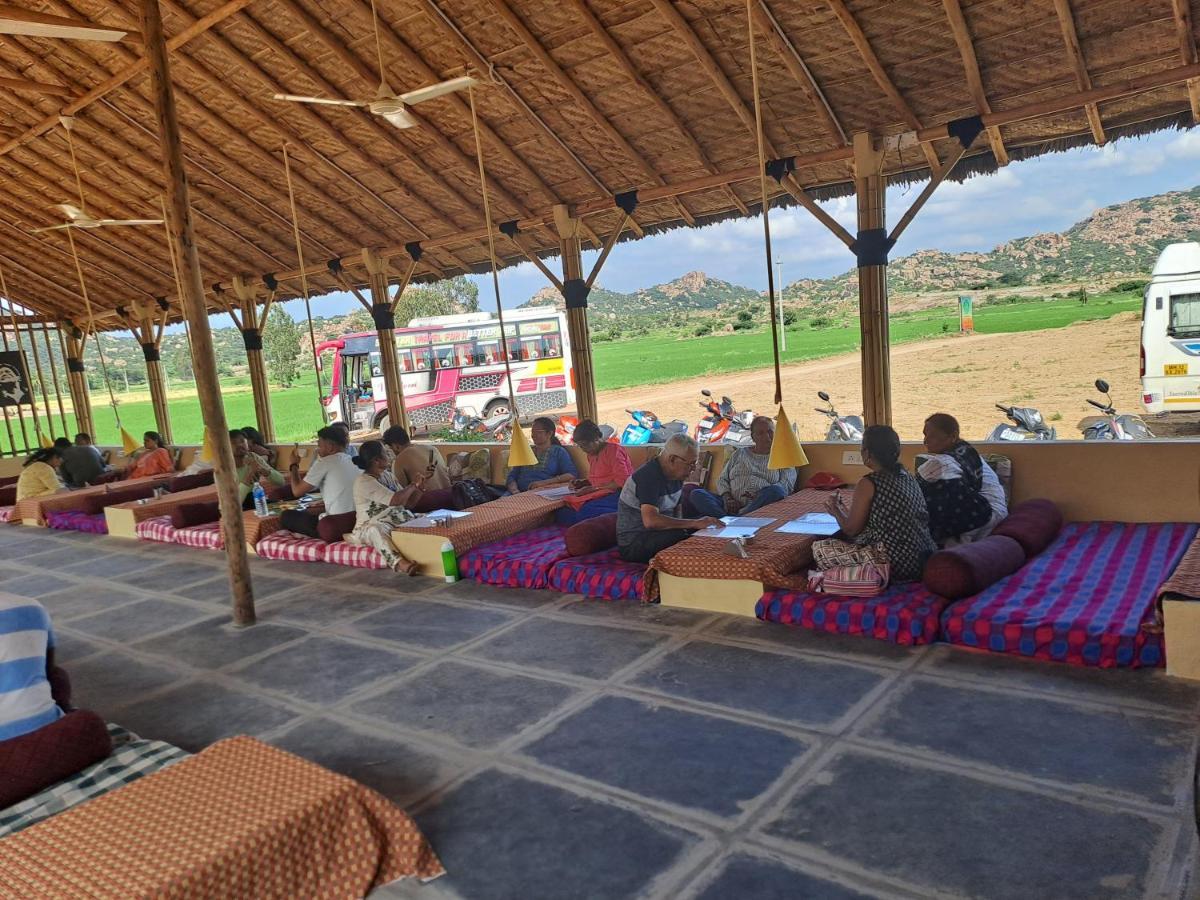 Rasta Cafe Guest house Hampi