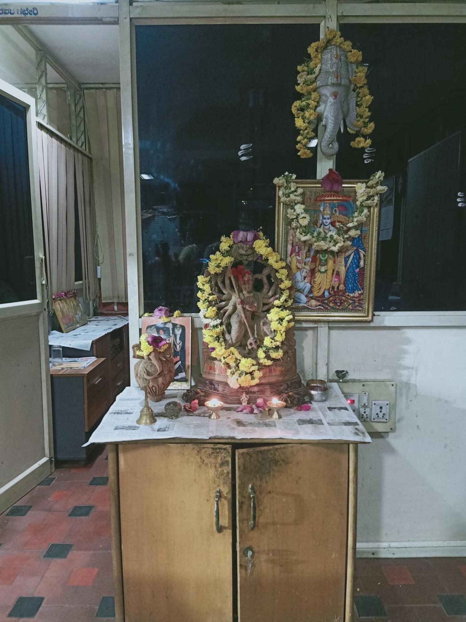 Mahesh Guest house *