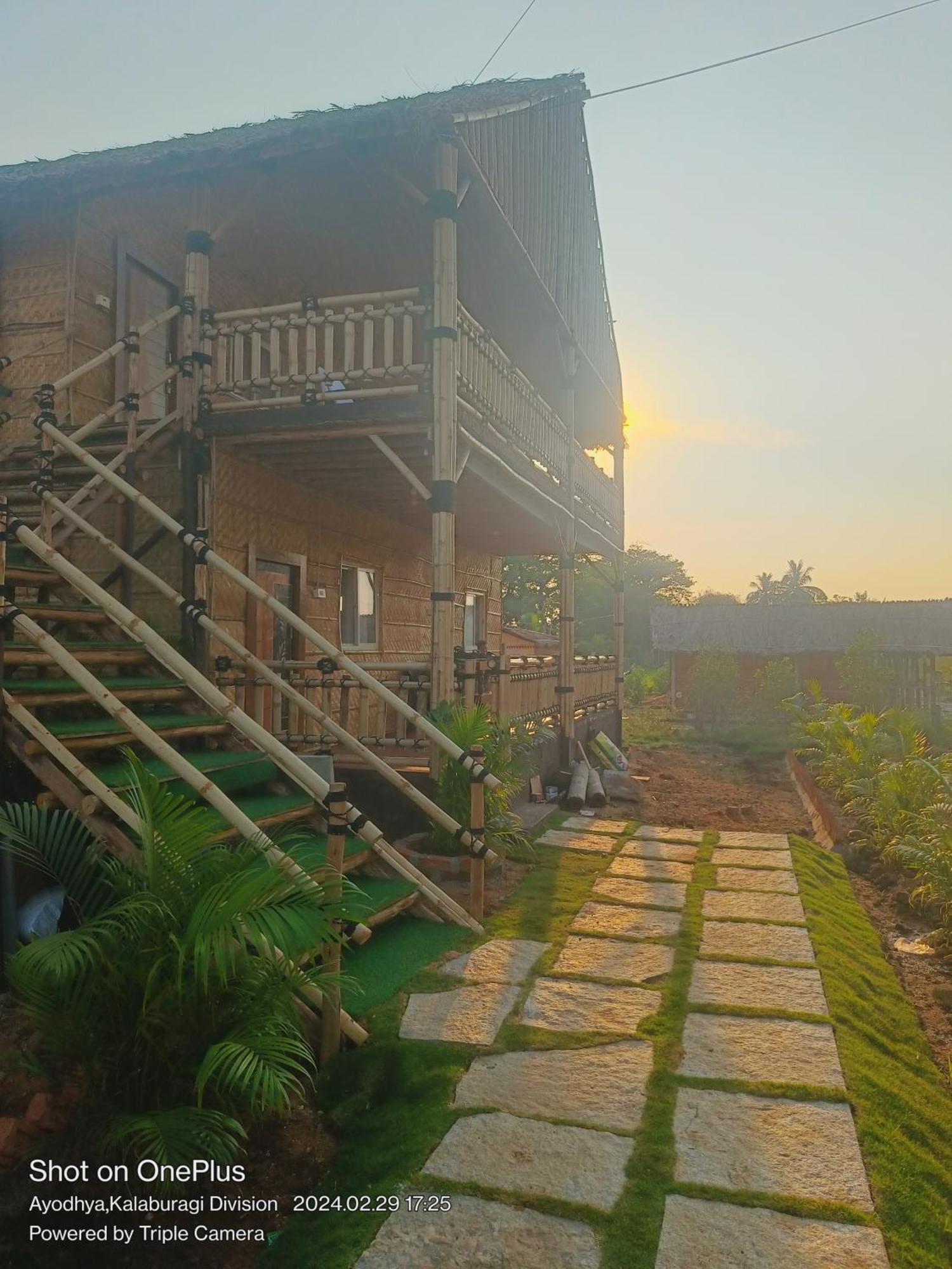 Goutham And Restaurant Hampi