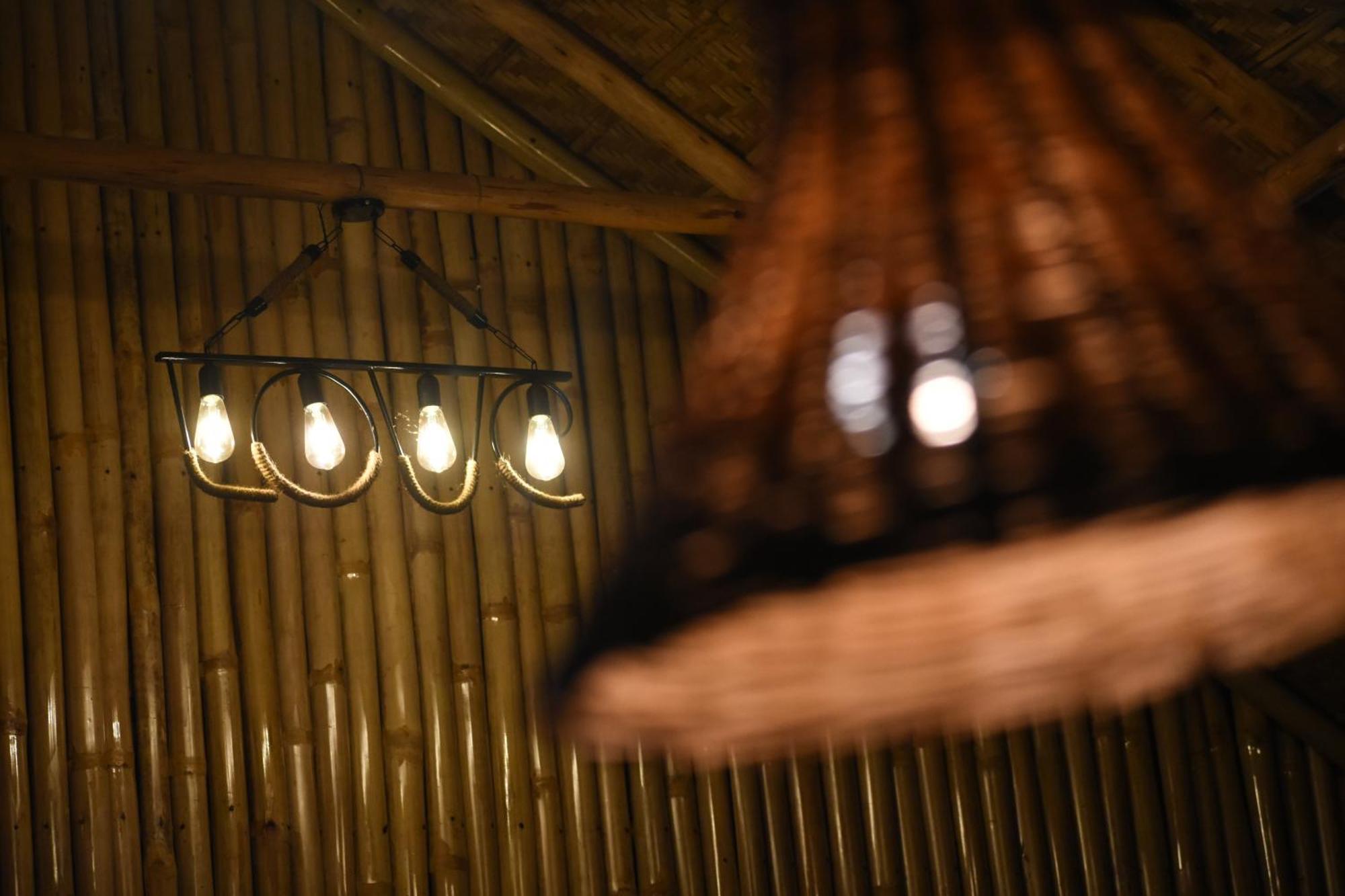 Mowgli's Cafe & Guest house *