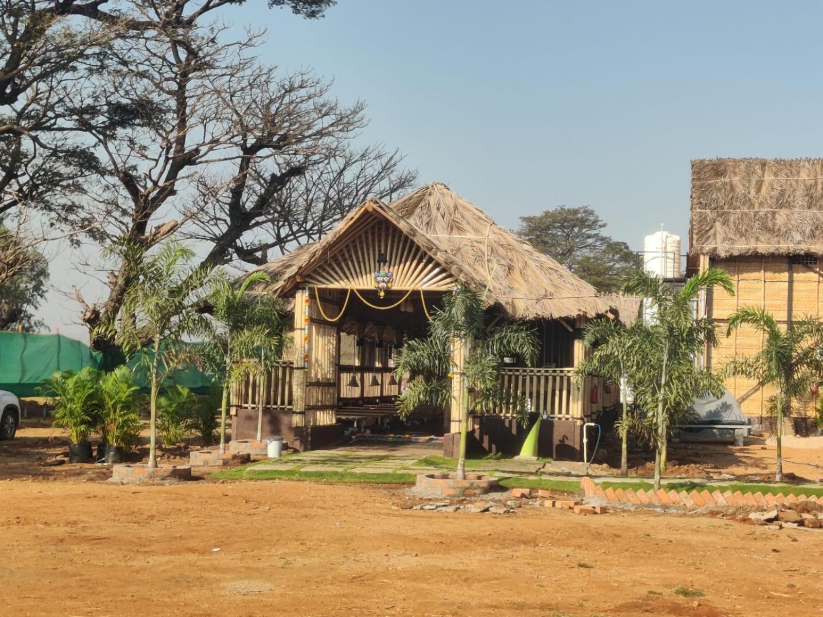 Guest house Goutham And Restaurant *