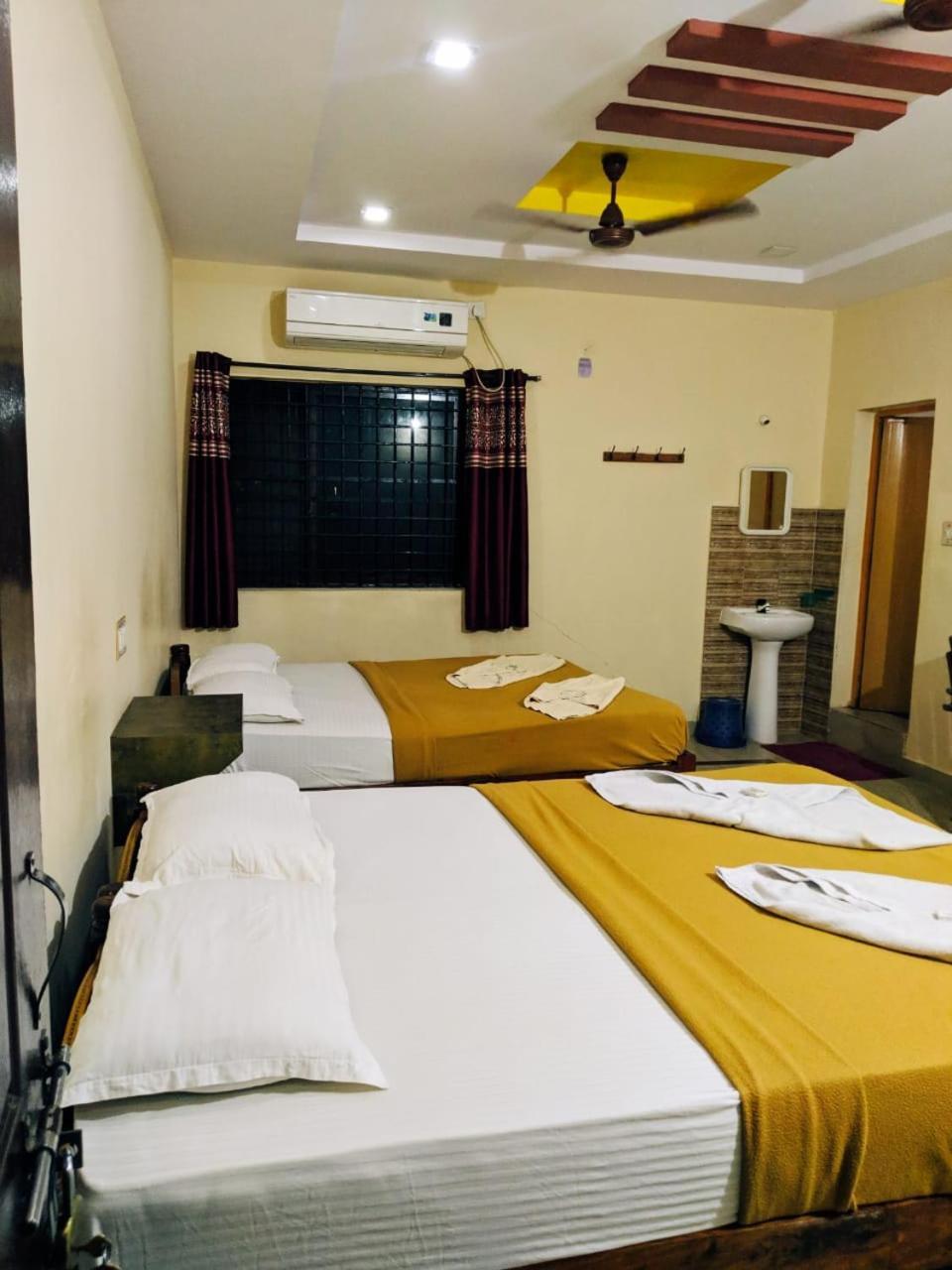 Varsha Hotel