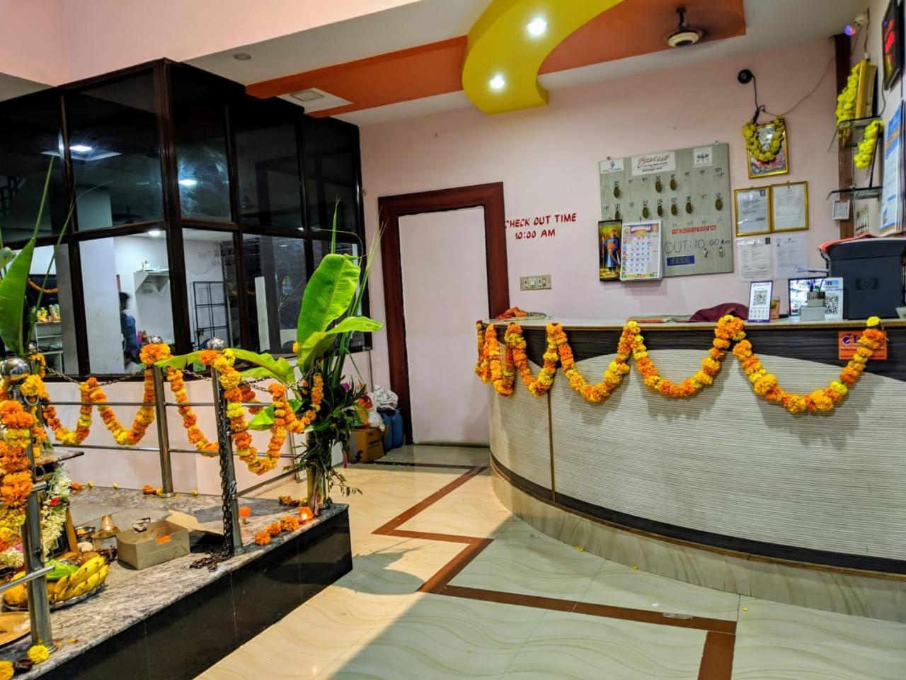 Hotel Varsha