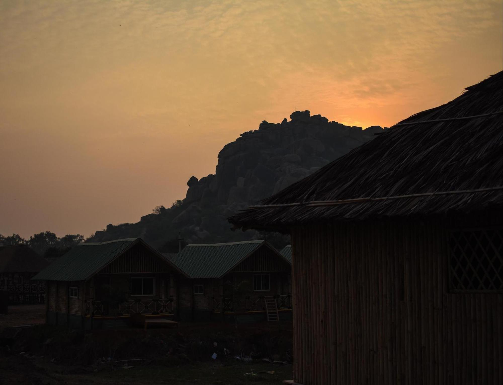 Mowgli's Cafe & * Hampi