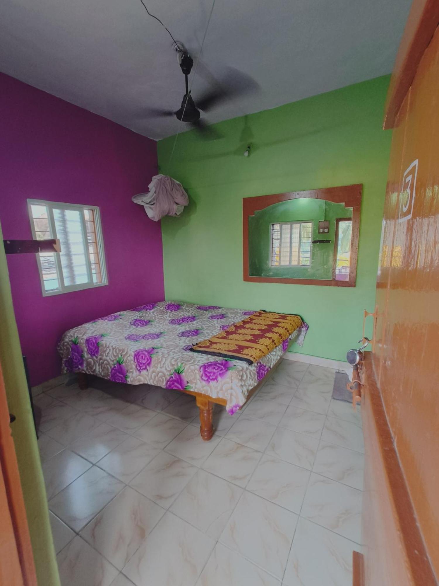 Guest house Kiran River View