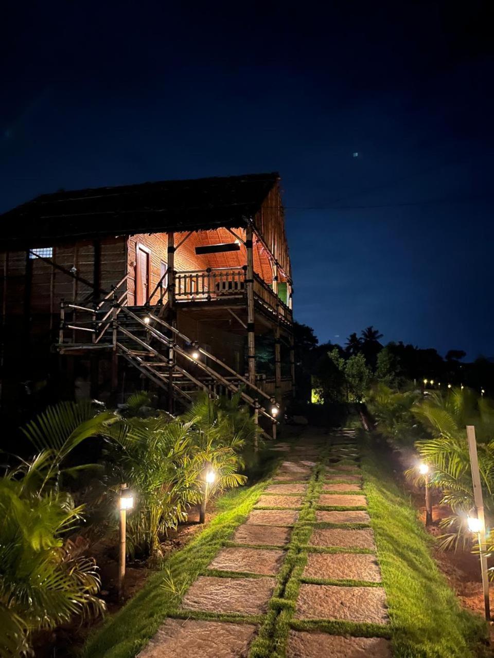 Guest house Goutham And Restaurant