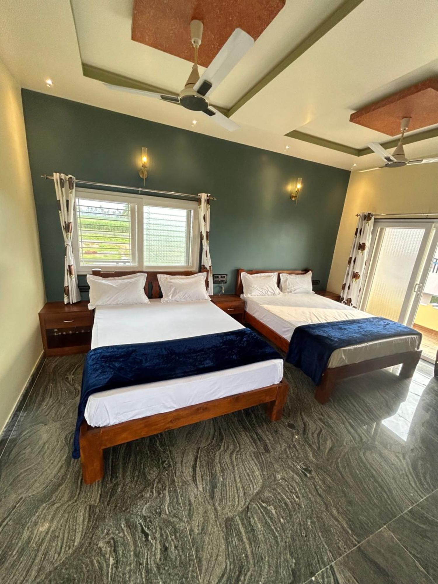 Anu Paradise Hotel 2*