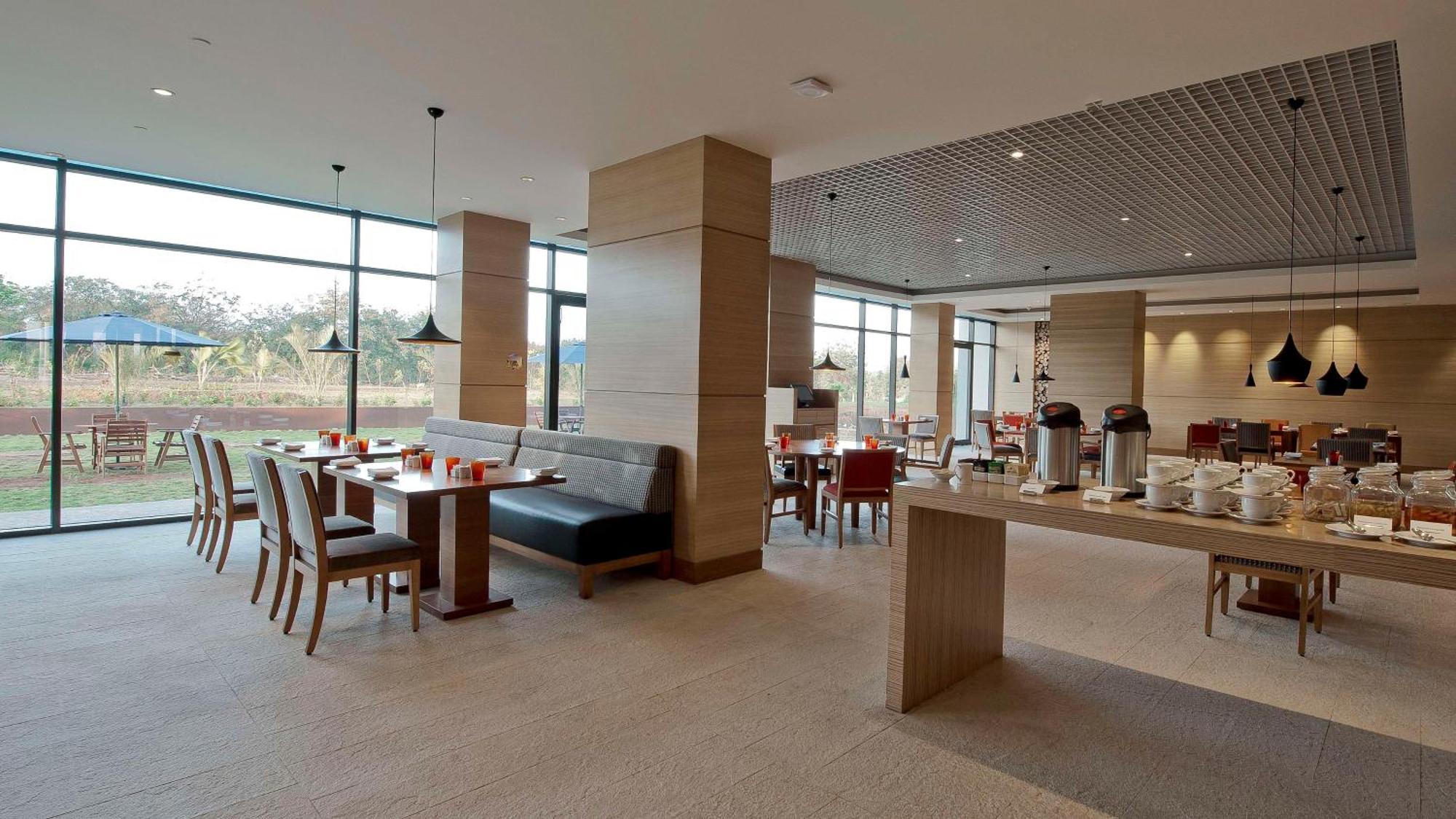 Hyatt Place Hotel 4*