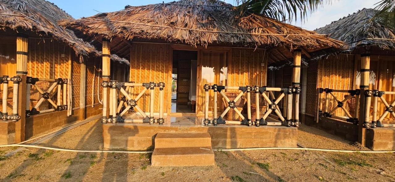 Resort The King On The Rocks Hampi