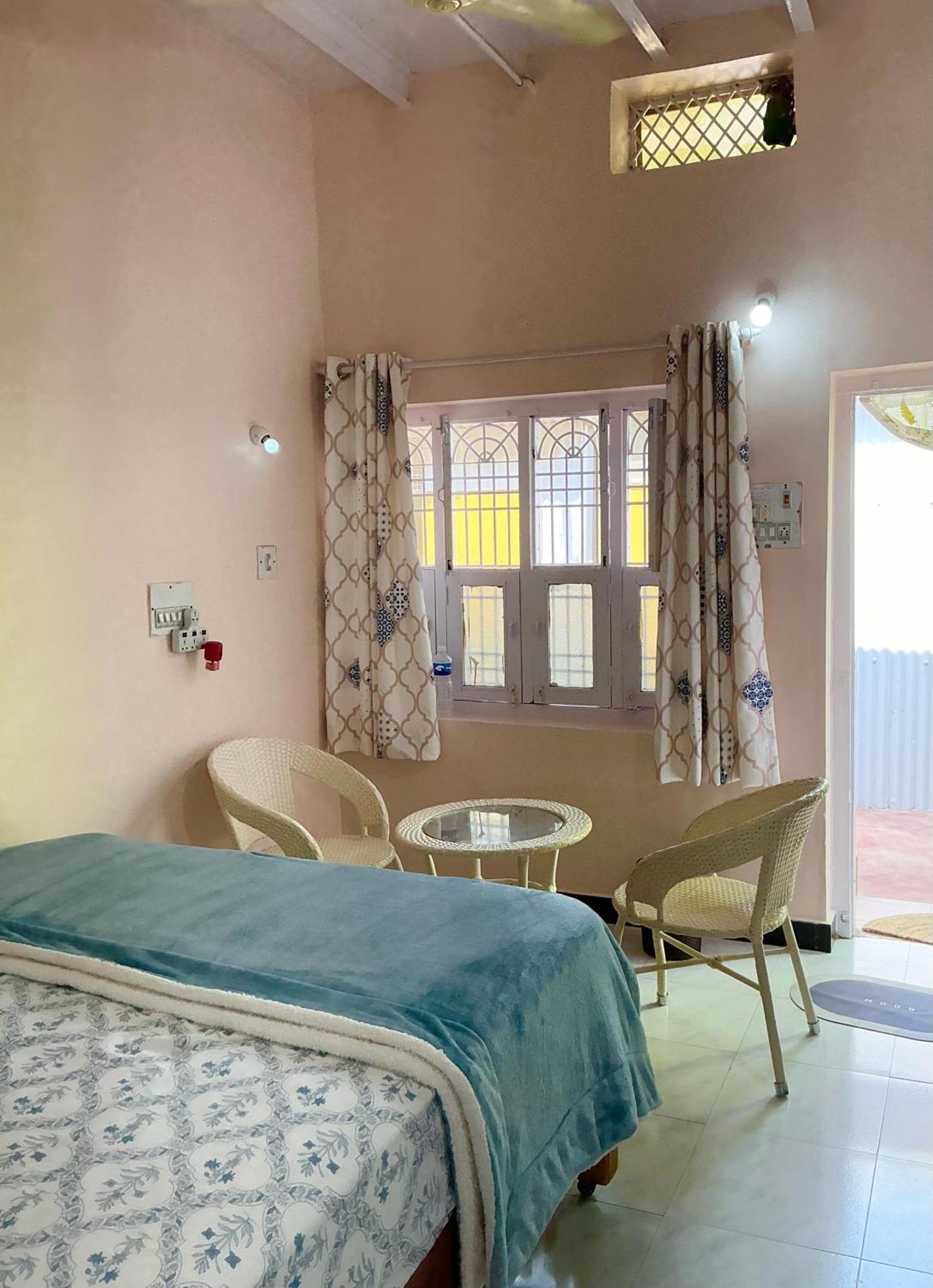 Kalyan Guest house