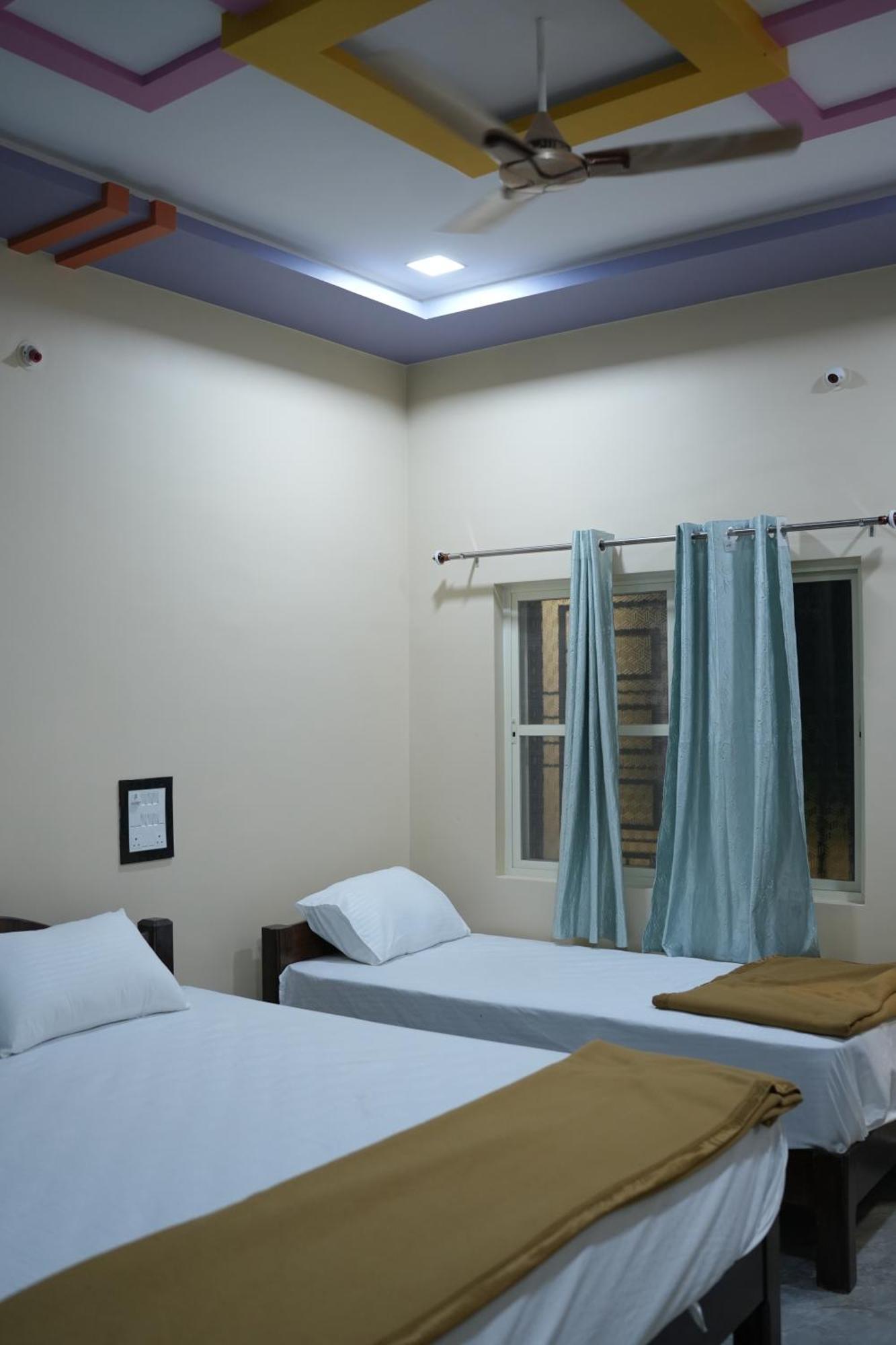 Swagath Guest Hampi