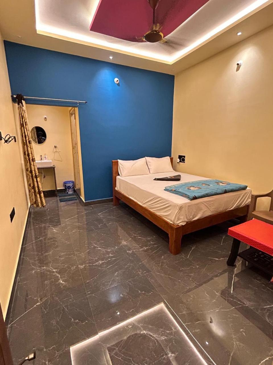 Meenakshi Guest Guest house