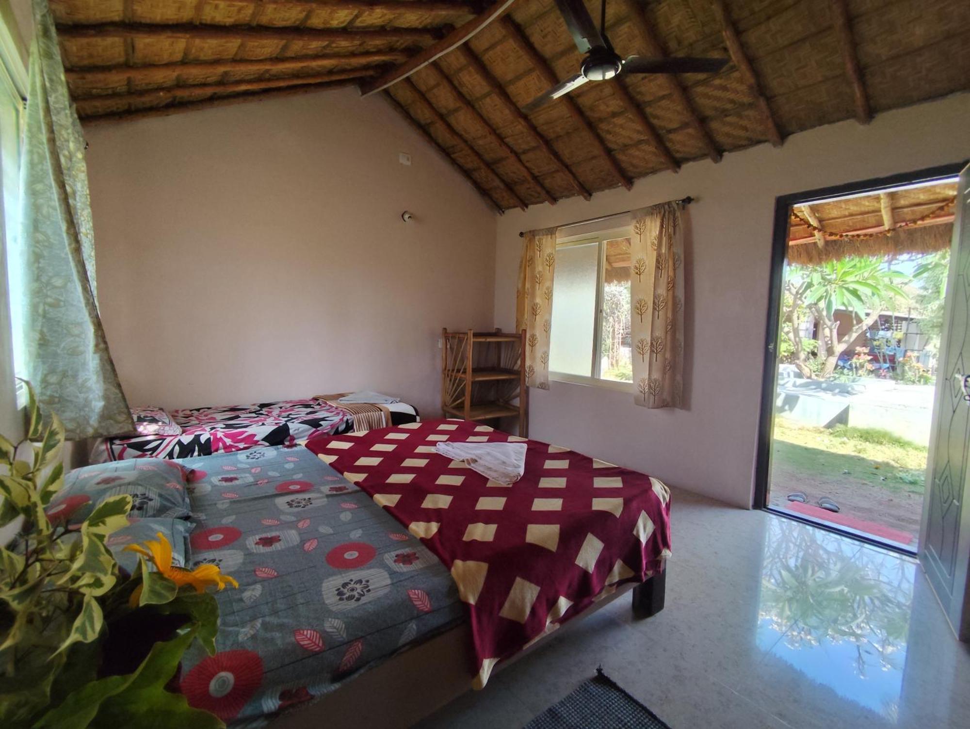 Homestay Little Banana Hampi