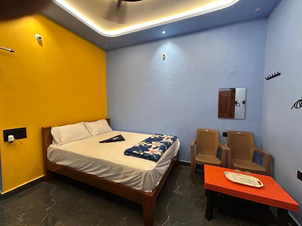 Guest house Meenakshi Guest Hampi