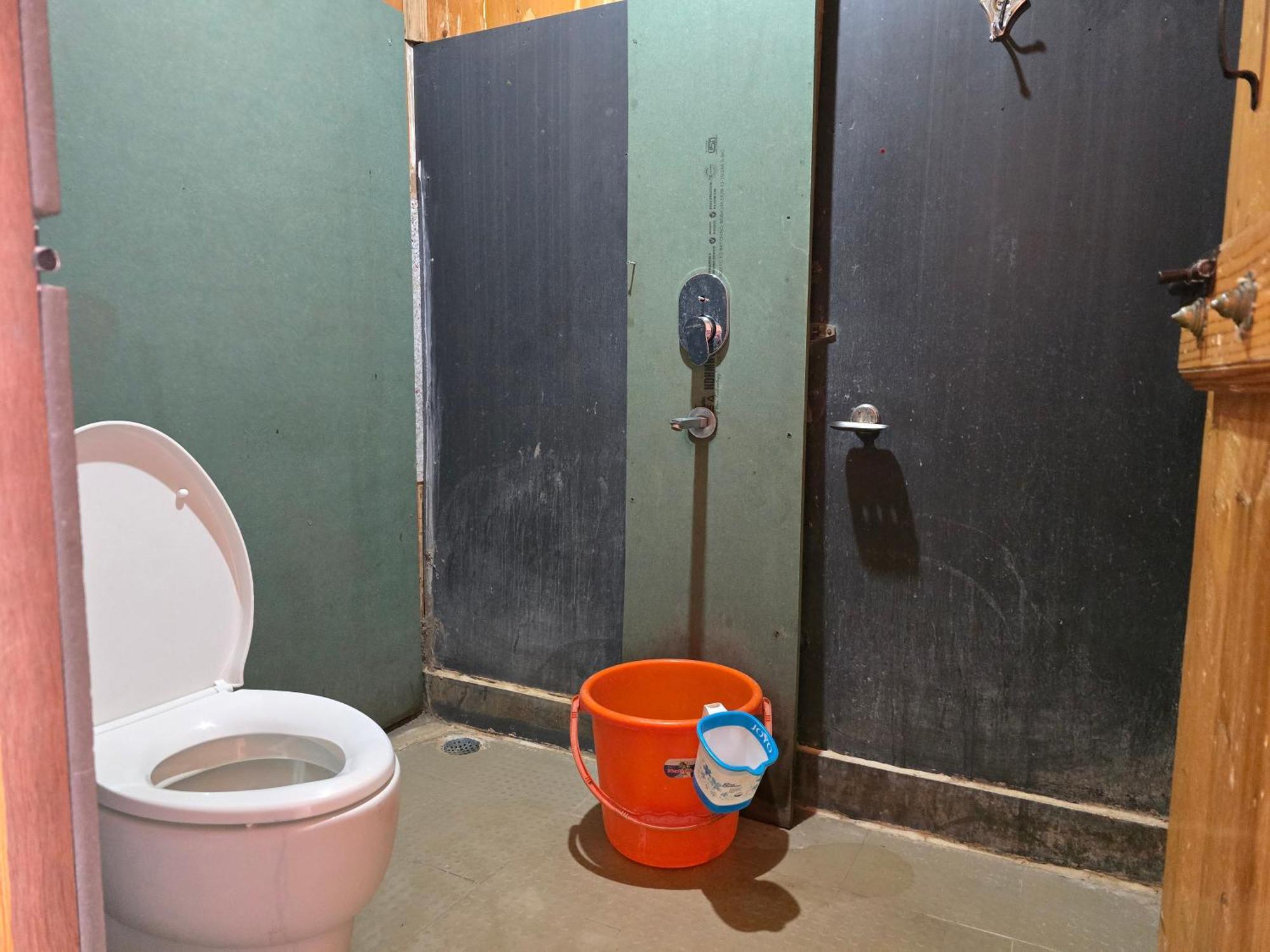 Bed & Breakfast Lakshmi Heritage Tourist
