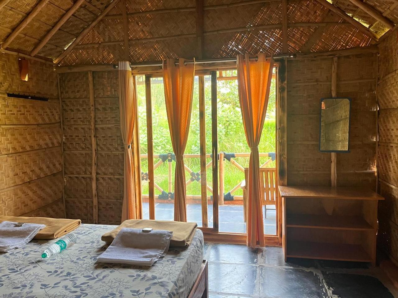 Rasta Cafe Guest house Hampi