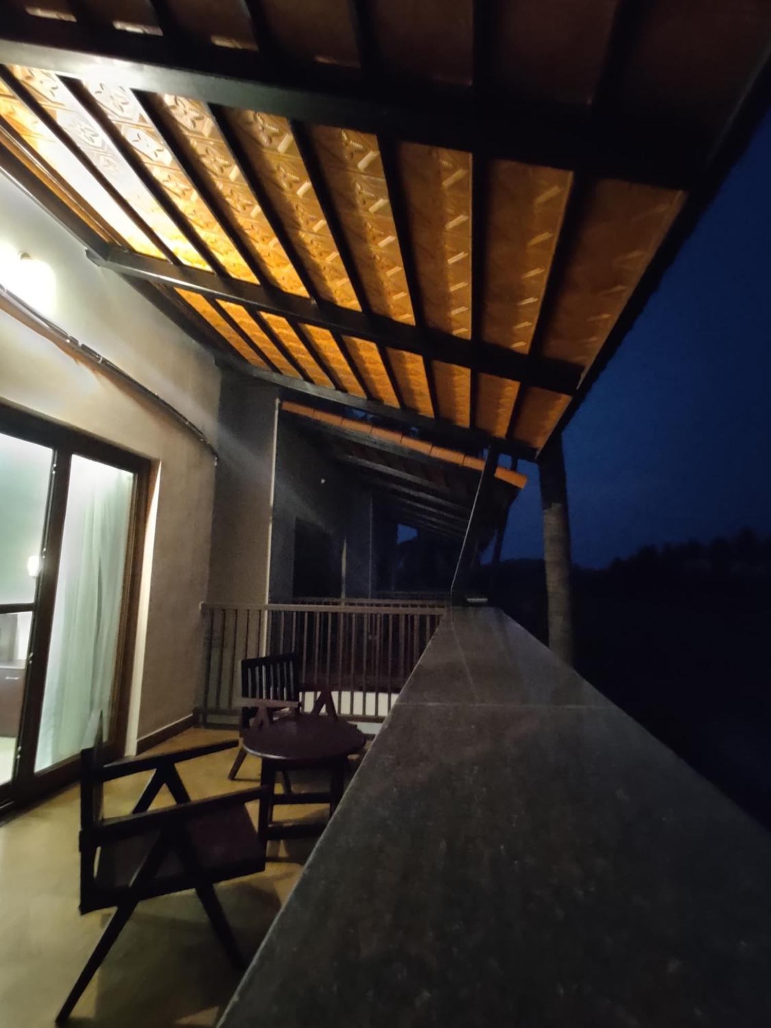 Sugrivas Kingdom Resort *