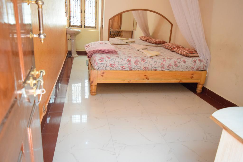 Lakshmi Heritage Tourist Bed & Breakfast