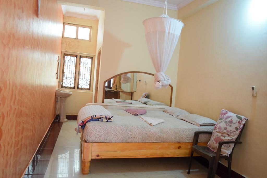Lakshmi Heritage Tourist Bed & Breakfast
