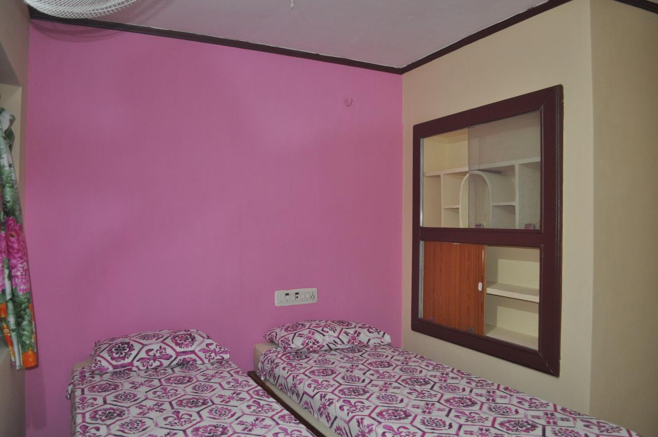 Uma Shankar Guest house *