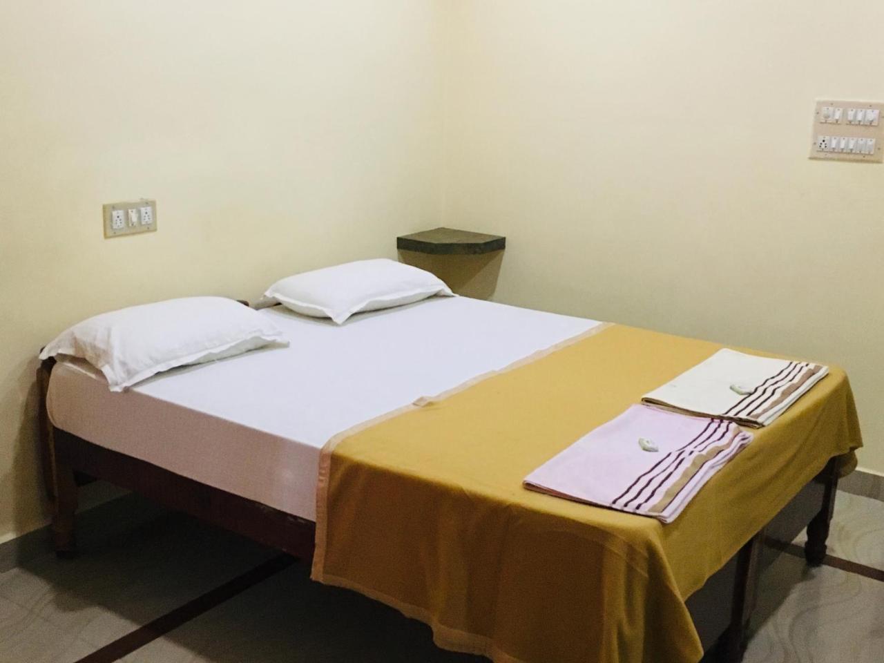 Varsha Hotel