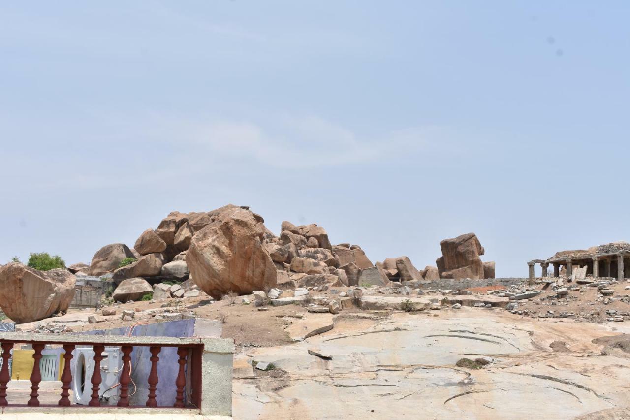 Ranjana * Hampi