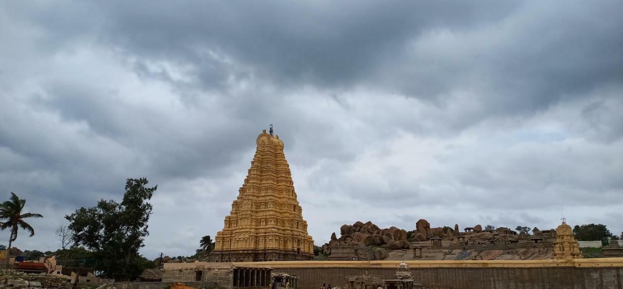 Gopi Guest house Hampi