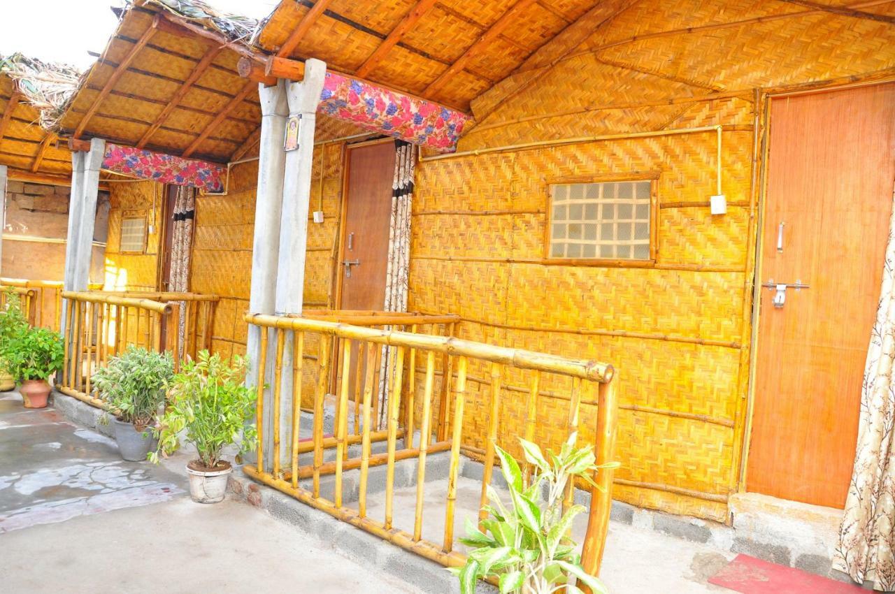 Guest house Khushi *